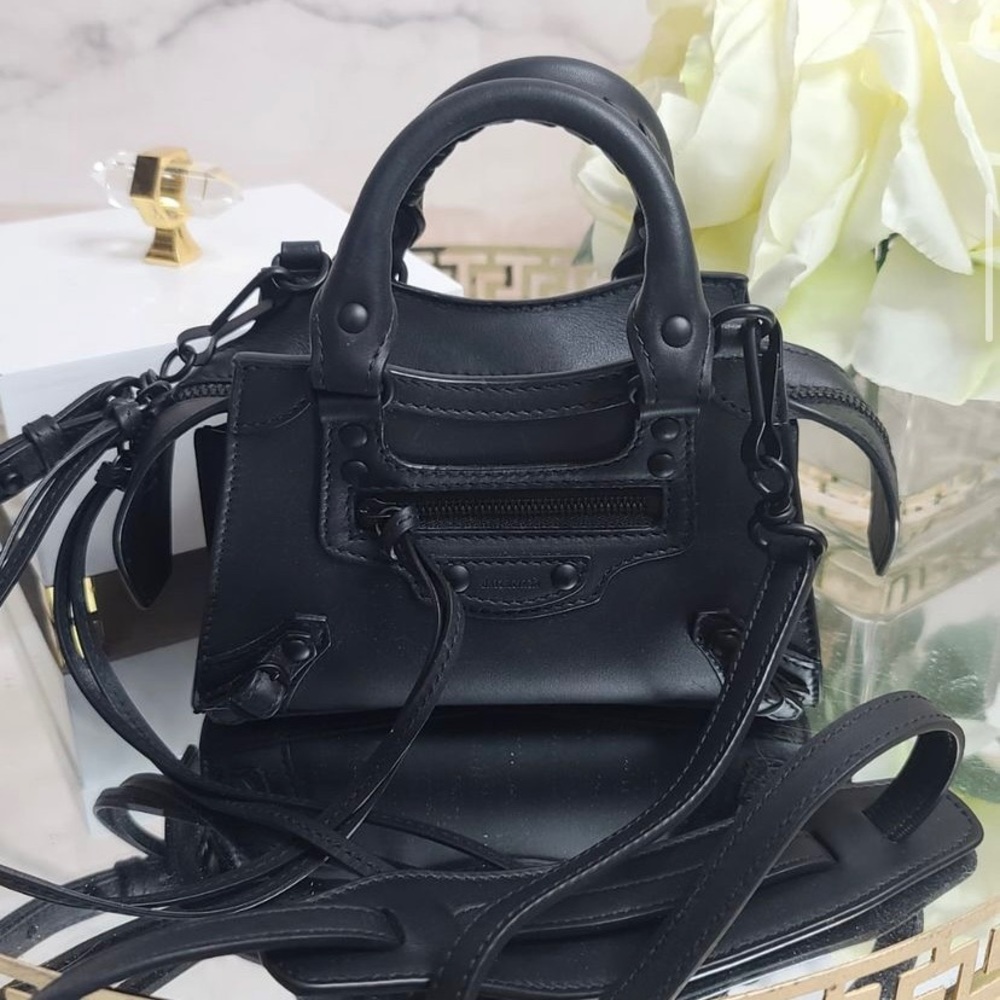 *SOLD* Balenciaga neo classic nano city bag